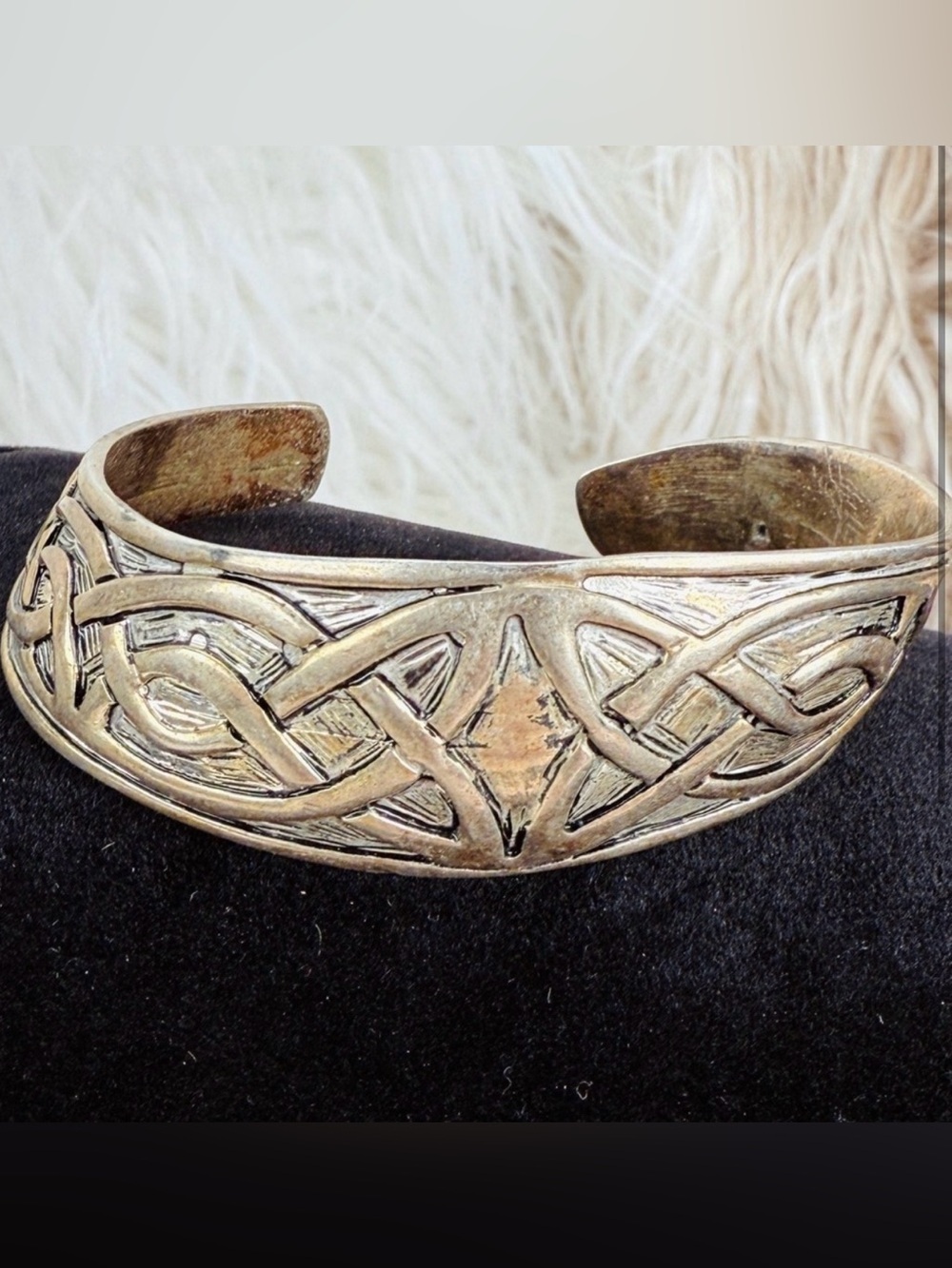 Intricate Vintage Aged Silvertone Weighted southwestern Bohemian Cuff Bracelet